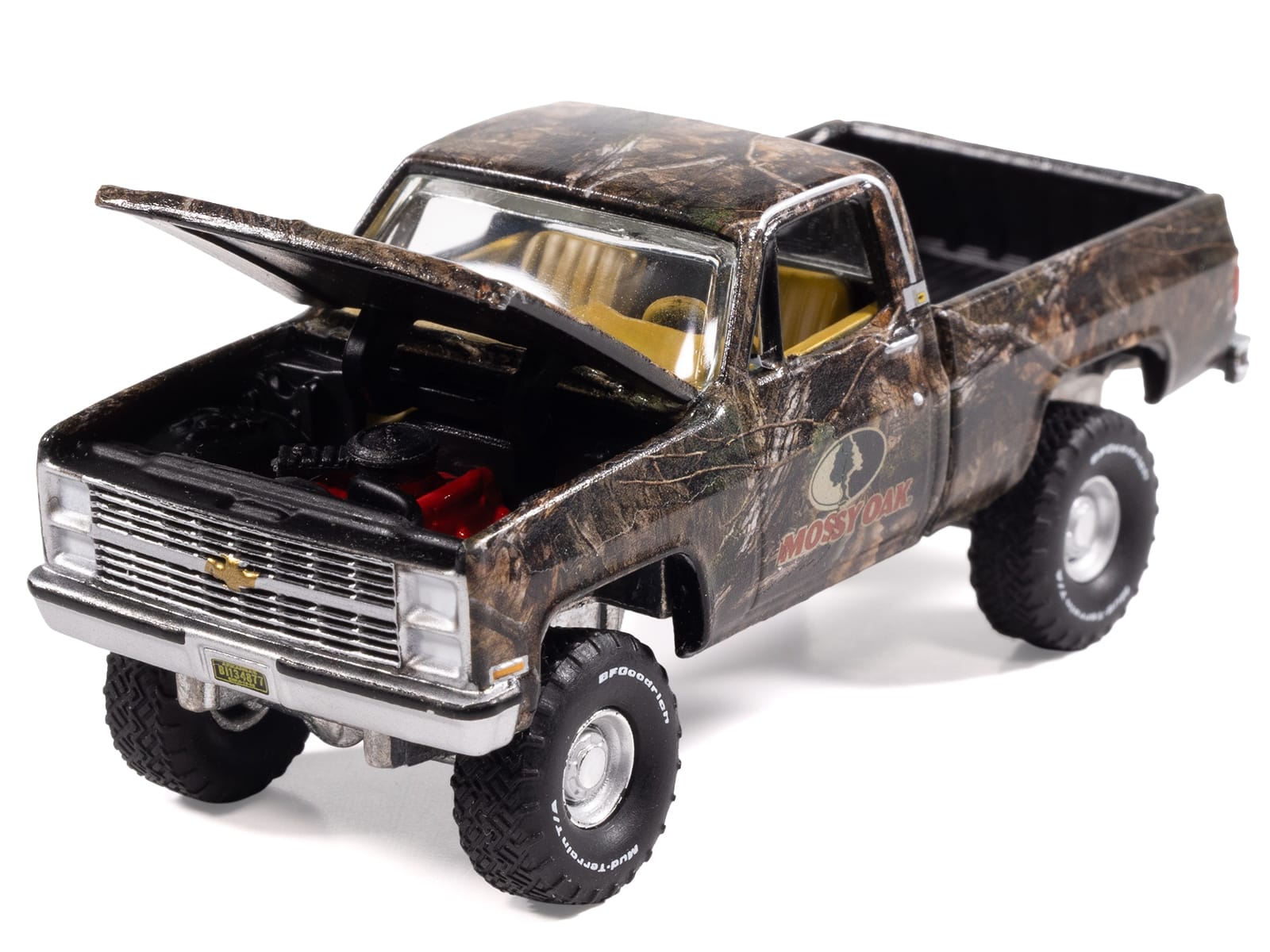 1983 Chevrolet Silverado Pickup Truck "Mossy Oak" Camouflage Livery "Big Country Collectibles" 2025 Series 1/64 Diecast Model Car by Auto World - Image 3