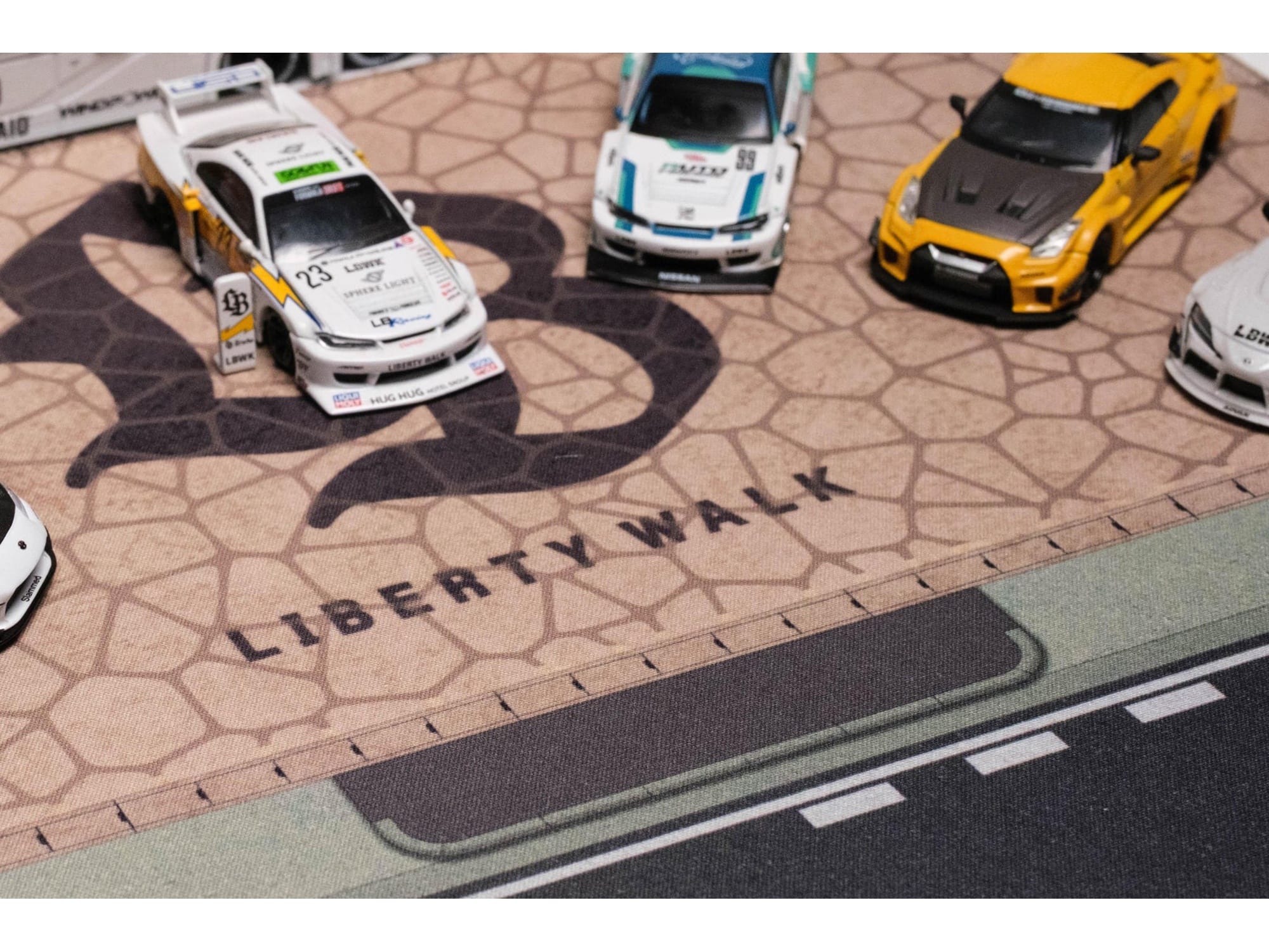 Desktop Display Mat "LB" Logo by Dream Customs - Image 4