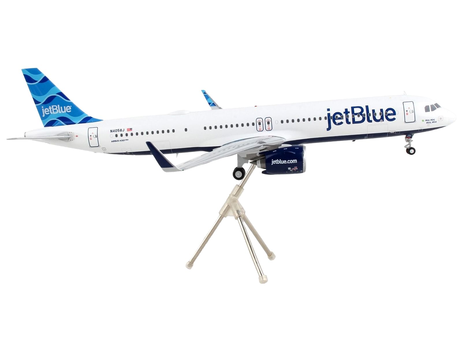 Airbus A321neo Commercial Aircraft “JetBlue Airways” White with Blue Tail “Gemini 200” Series 1/200 Diecast Model Airplane by GeminiJets