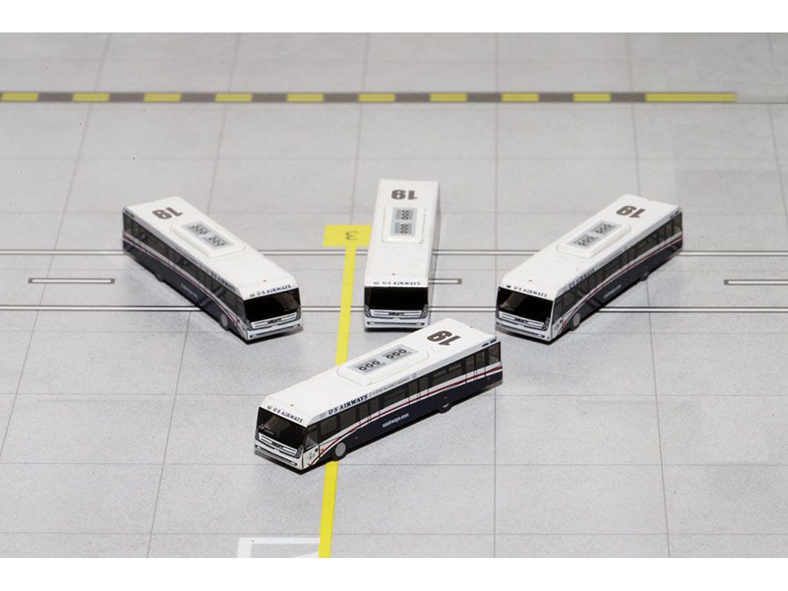 Cobus 3000 Passenger Bus White and Blue “US Airways Shuttle Bus” 4 Piece Set 1/400 Diecast Models by GeminiJets