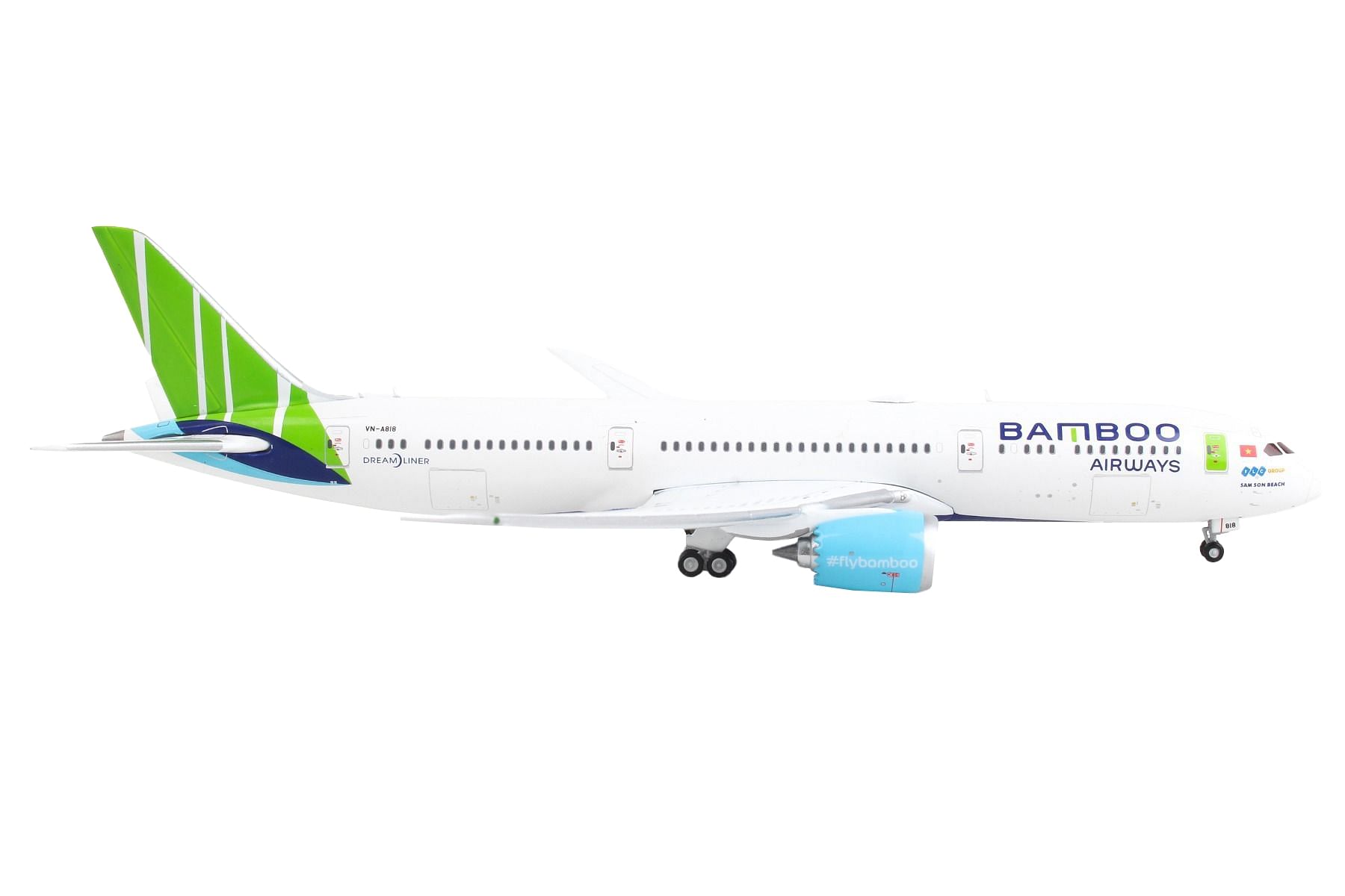 Boeing 787-9 Commercial Aircraft “Bamboo Airways” White with Green Tail 1/400 Diecast Model Airplane by GeminiJets