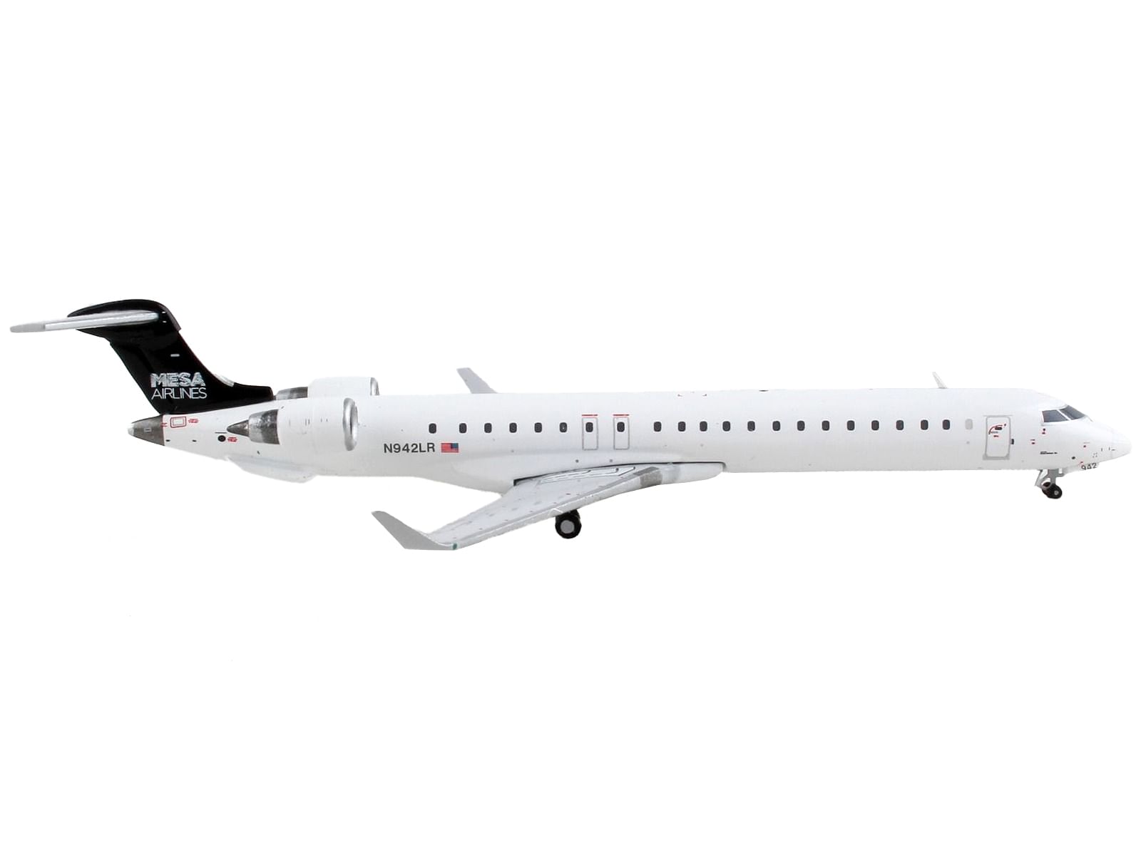 Bombardier CRJ900 Commercial Aircraft “Mesa Airlines” White with Black Tail 1/400 Diecast Model Airplane by GeminiJets