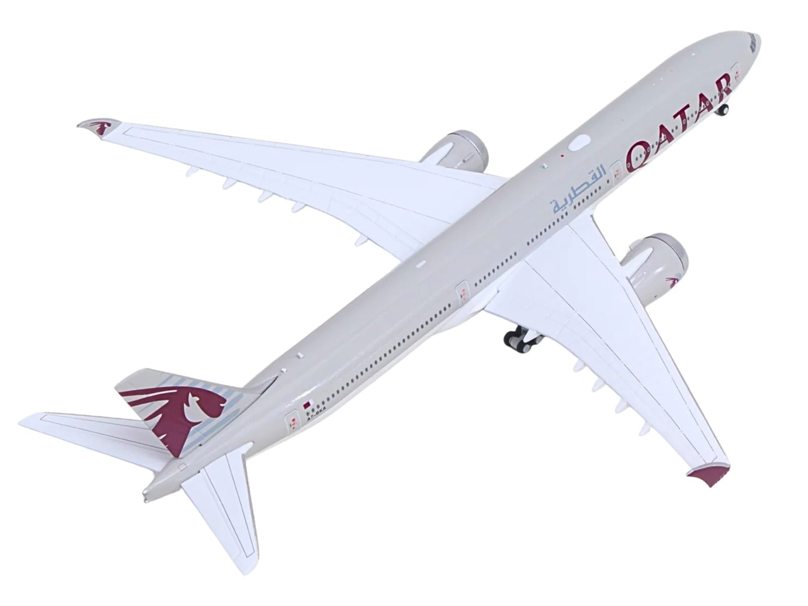 Boeing 777-9 Commercial Aircraft "Qatar Airways" (A7-BKA) Gray with Dark Red Tail Graphics 1/400 Diecast Model GeminiJets - Image 3