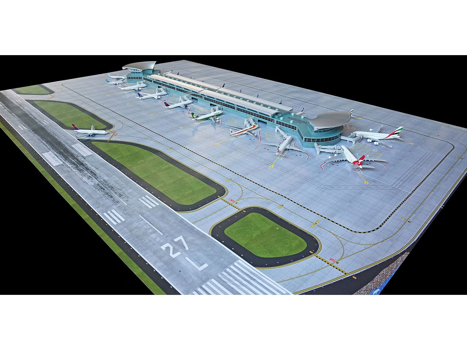 Deluxe Airport Mat for 1/400 Scale Models by GeminiJets