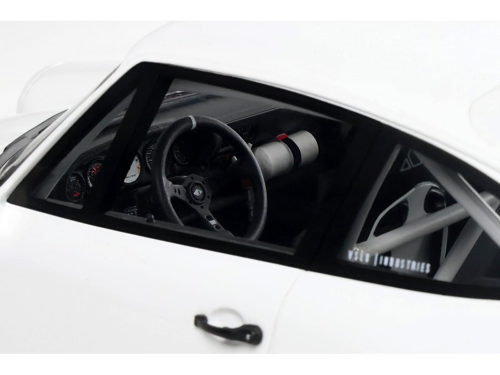2024 Strosek GIGA (Porsche 911) White 1/18 Model Car by GT Spirit - Image 2
