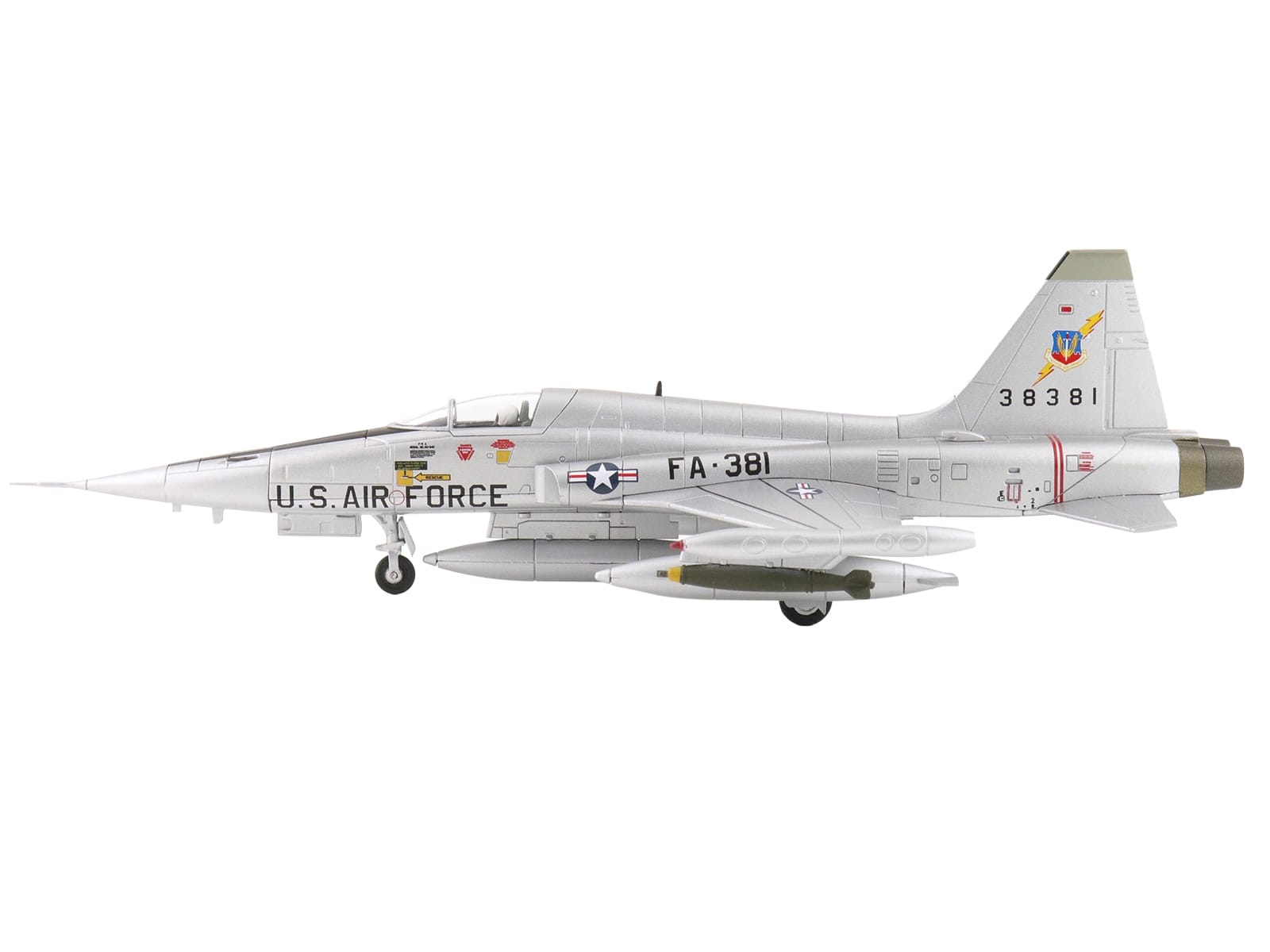 Northrop F-5A Freedom Fighter Aircraft "38381" (1960s) United States Air Force "Air Power Series" 1/72 Diecast Model by Hobby Master - Image 2