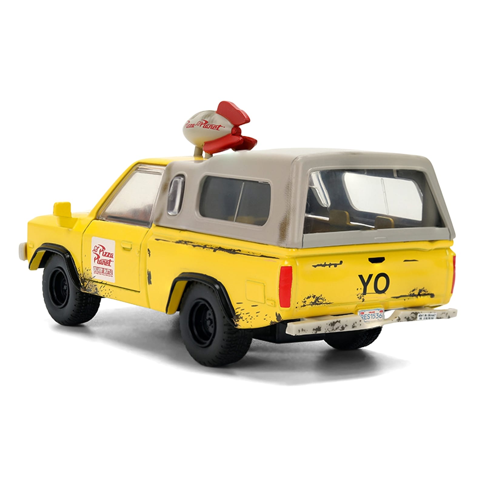 Pizza Planet Truck Yellow (Weathered) with Beige Camper "Toy Story" (1995) Movie "Hollywood Rides" Series 1/32 Diecast Model Car by Jada - Image 5