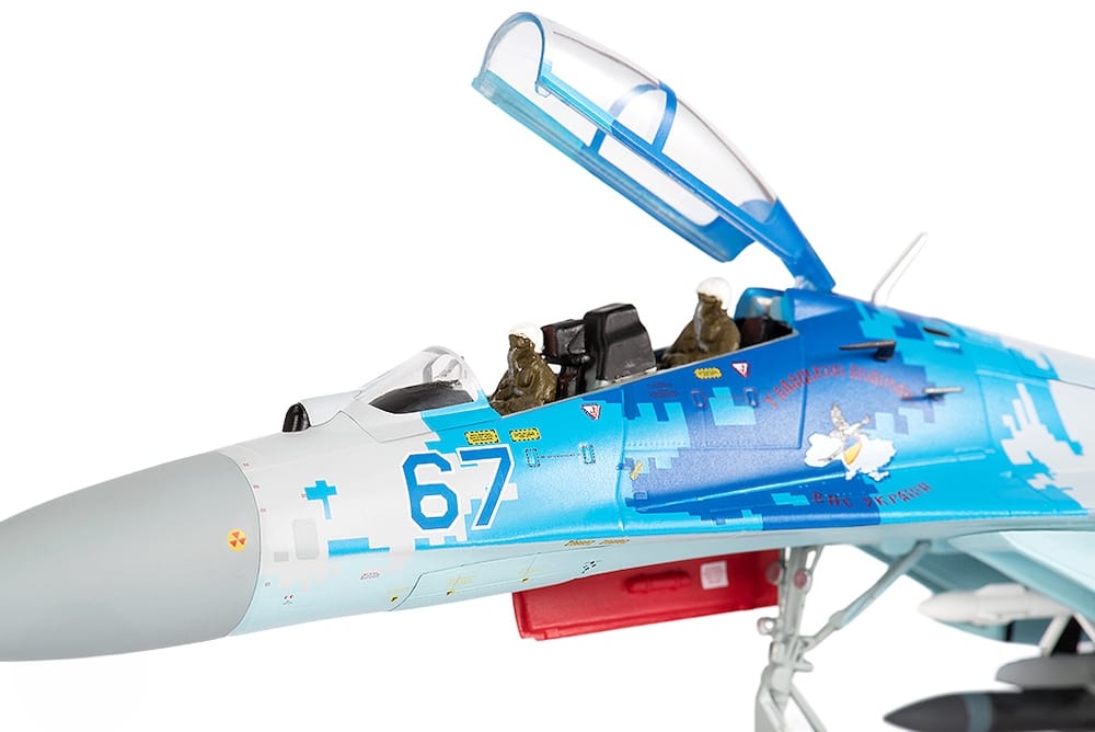 Sukhoi Su-27UB Flanker Aircraft "831st Tactical Aviation Brigade" (2017) Ukrainian Air Forces 1/72 Diecast Model by JC Wings - Image 5