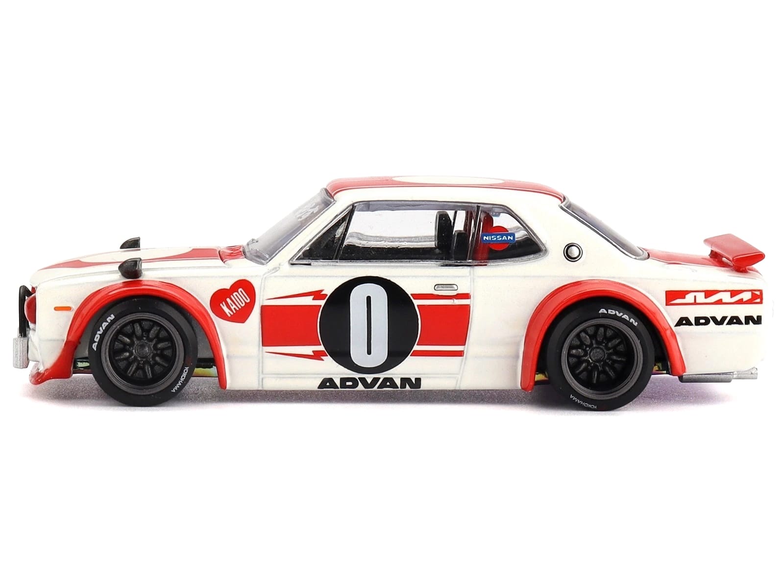 Nissan Skyline 2000GT-R (KPGC10) "Kaido Works V2" RHD (Right Hand Drive) White with Red Stripes (Designed by Jun Imai) "Kaido House" Special 1/64 Diecast Model Car by Mini GT - Image 3
