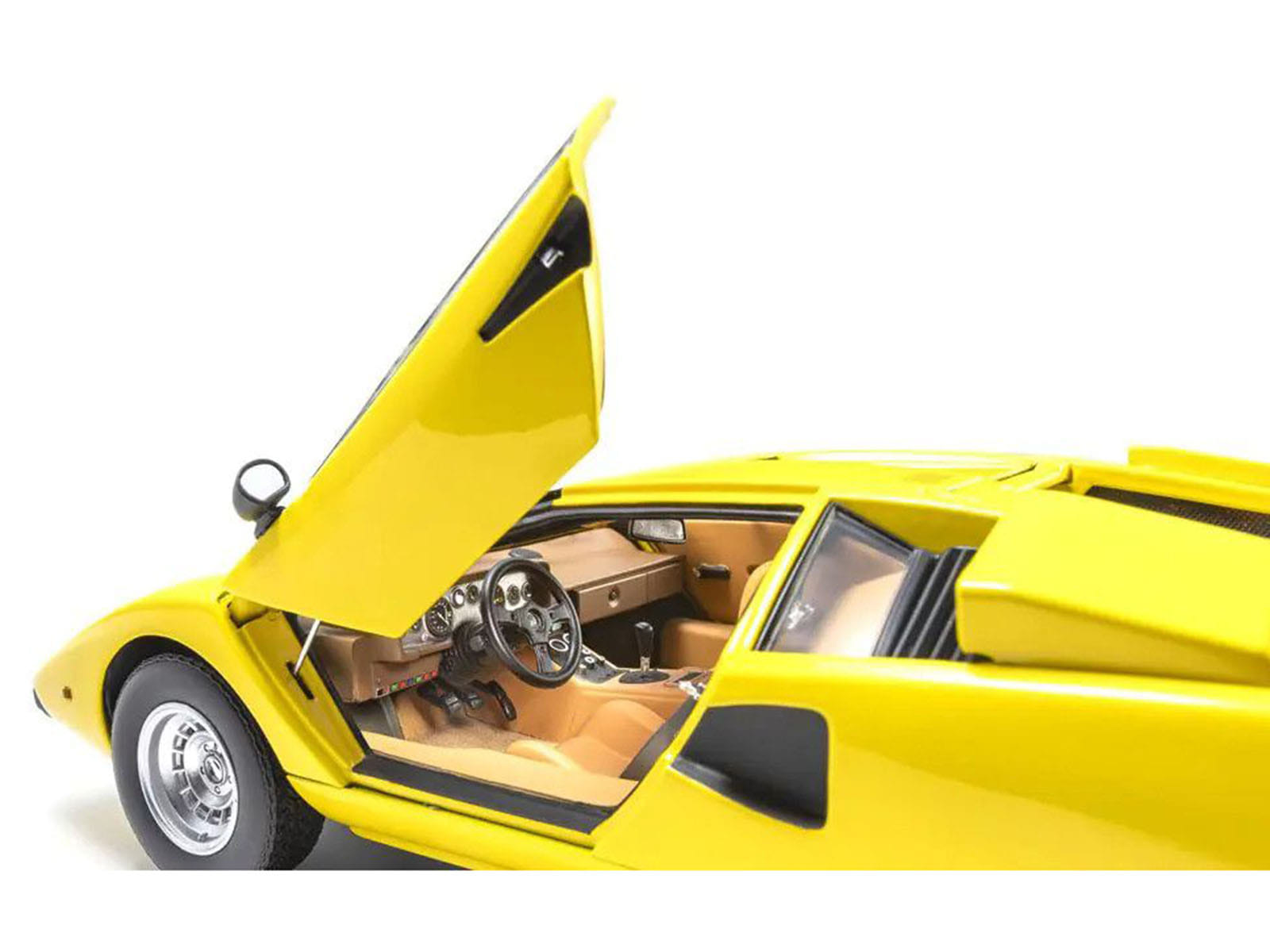 Lamborghini Countach LP 400 Yellow 1/18 Diecast Model Car by Kyosho - Image 2