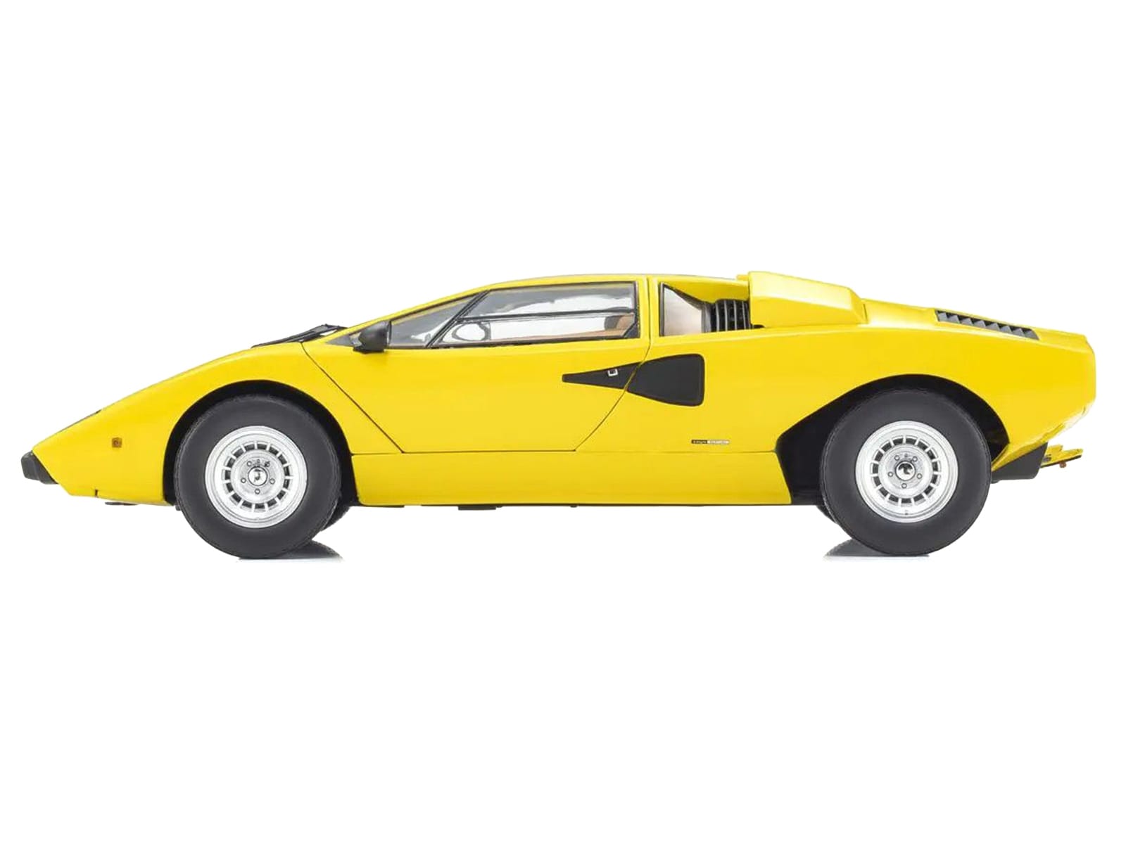Lamborghini Countach LP 400 Yellow 1/18 Diecast Model Car by Kyosho - Image 3