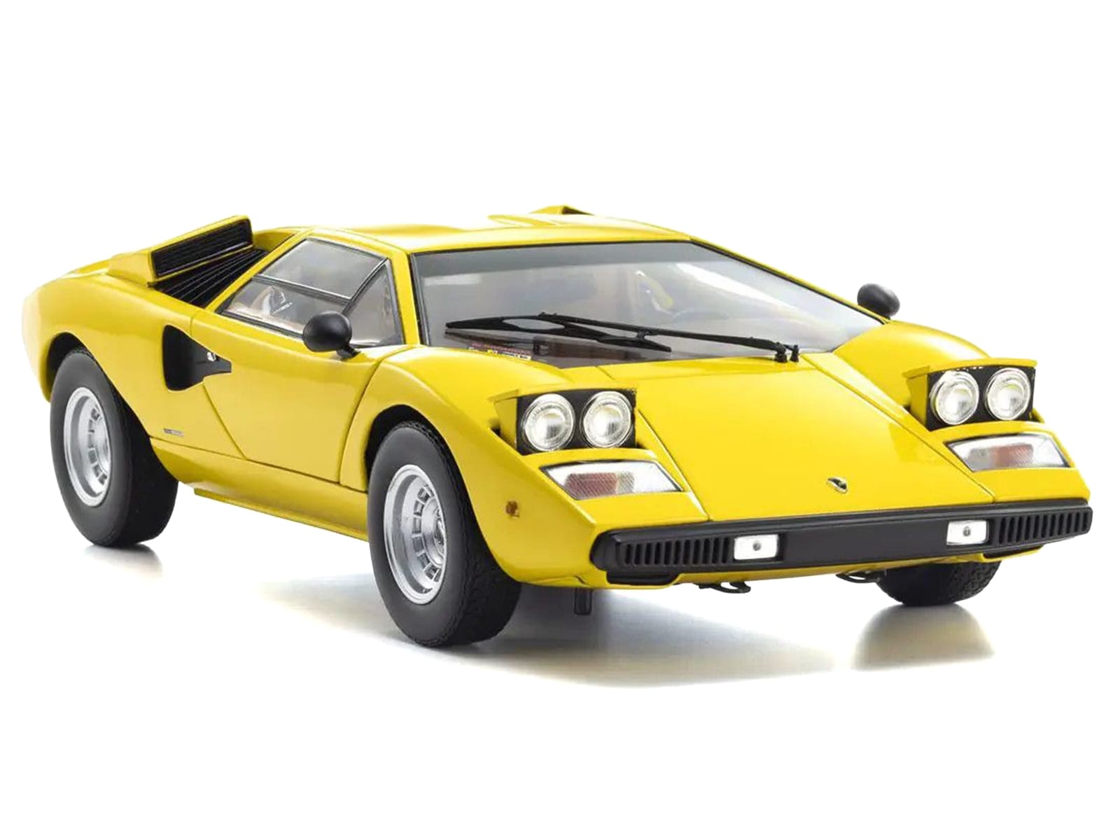 Lamborghini Countach LP 400 Yellow 1/18 Diecast Model Car by Kyosho - Image 5