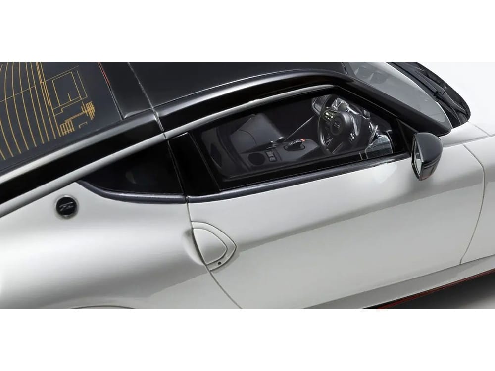 Nissan Fairlady Z NISMO RHD (Right Hand Drive) White with Black Top 1/18 Model Car by Kyosho - Image 2