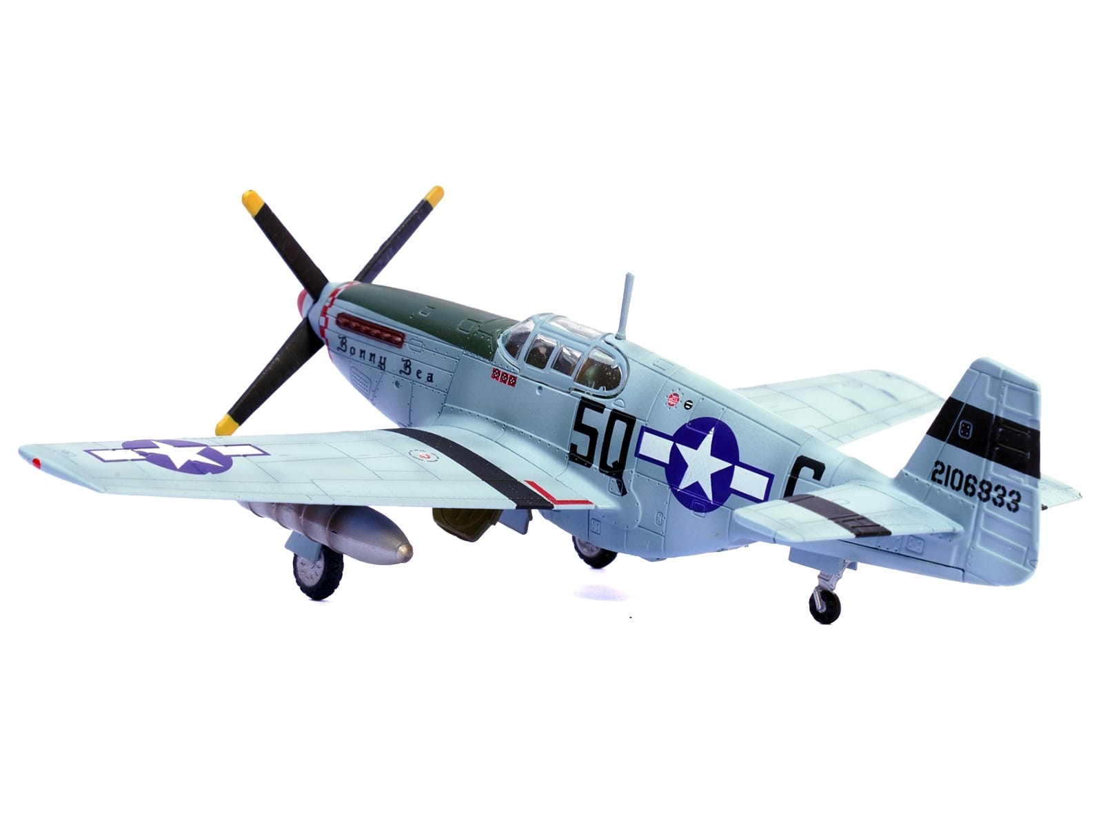 North American P-51B Mustang Aircraft "Bonny Bea 504th Fighter Squadron 339th Fighter Group" (1944) United States Army Air Forces 1/72 Diecast Model Airplane by Legion - Image 2