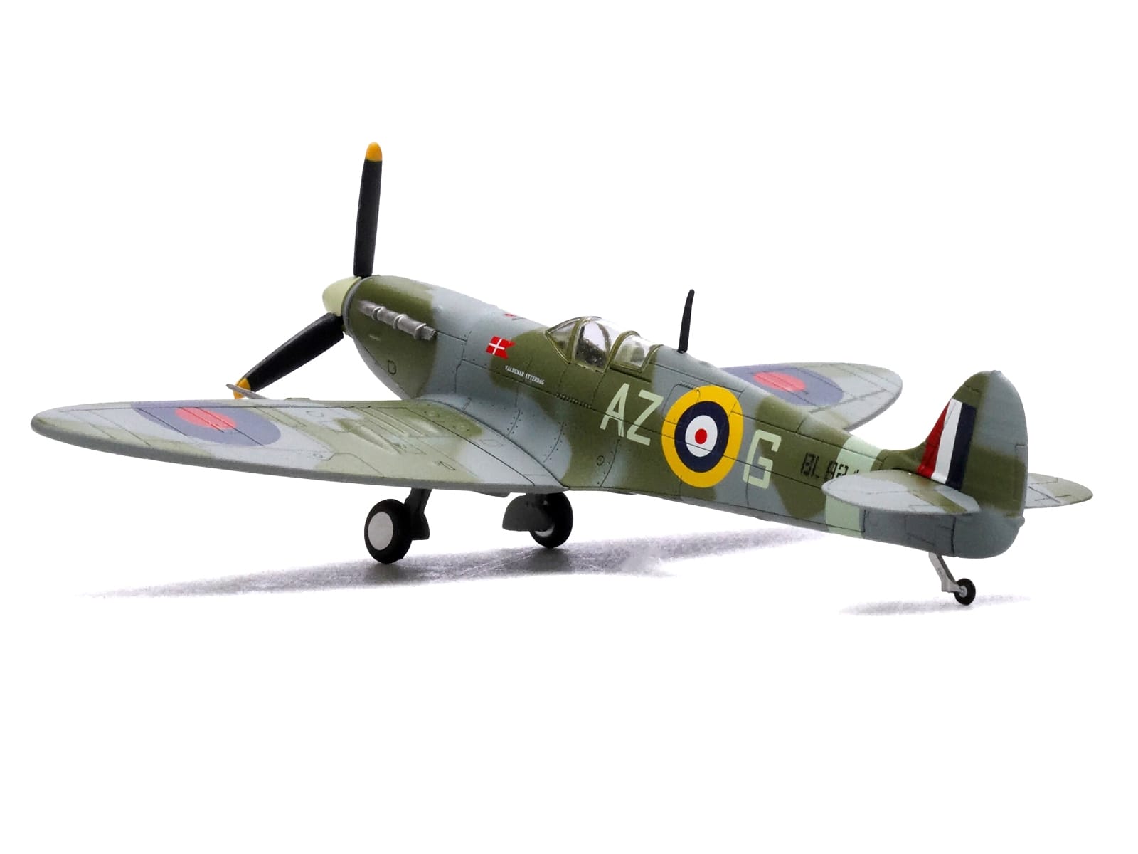 Supermarine Spitfire Mk Vb Fighter Aircraft "BL924 Pilot Officer Aksel Svendsen Danish Presentation Spitfire Valdemar Atterdag No. 234 Madras Presidency Squadron" (1942) Royal Air Force 1/72 Diecast Model by Legion - Image 2