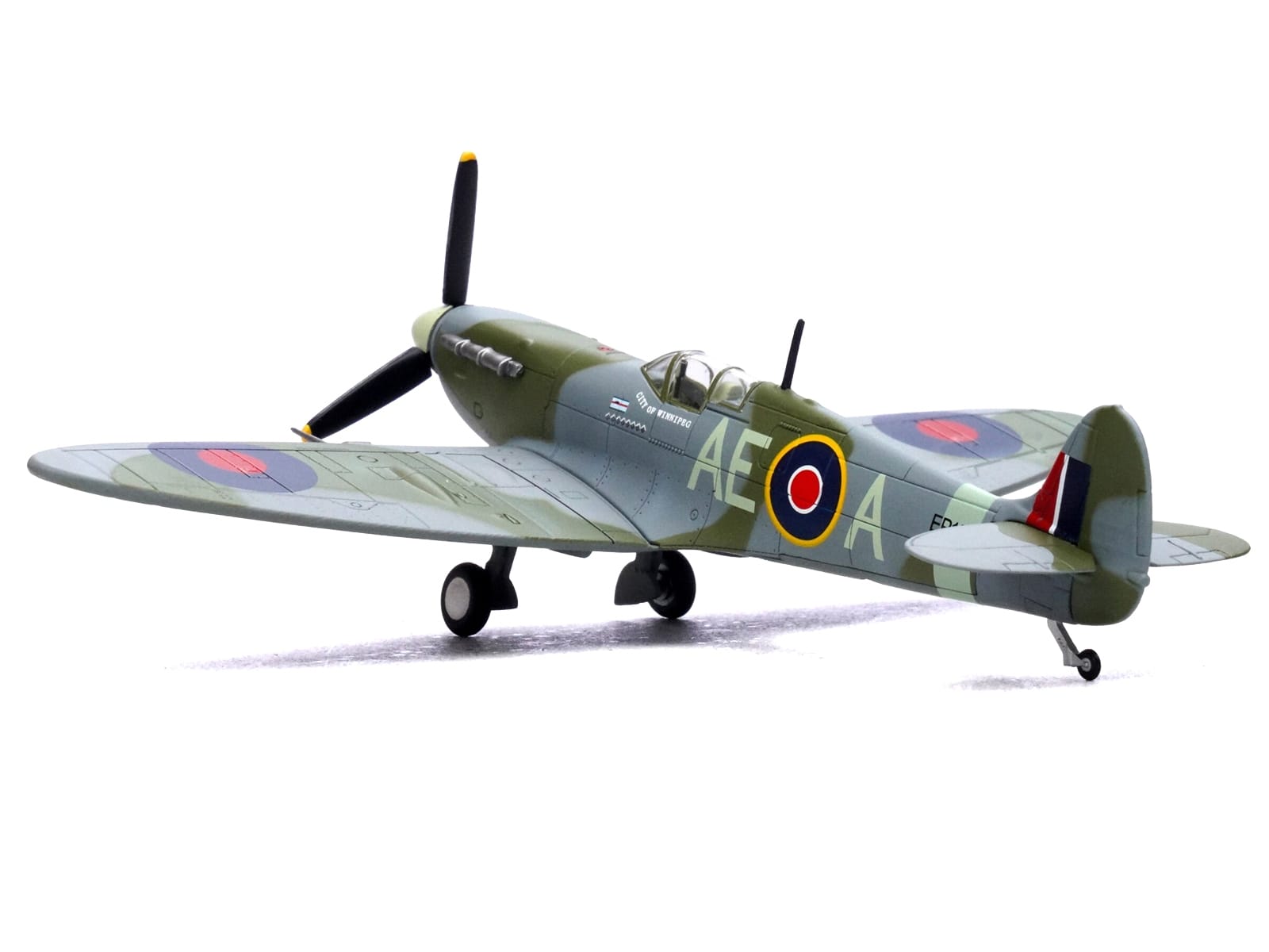 Supermarine Spitfire Mk Vb Fighter Aircraft "EP120 Flight Lieutenant James 'Jeff' Northcott No. 402 City of Winnipeg Squadron" (1943-1944) Royal Canadian Air Force 1/72 Diecast Model by Legion - Image 3