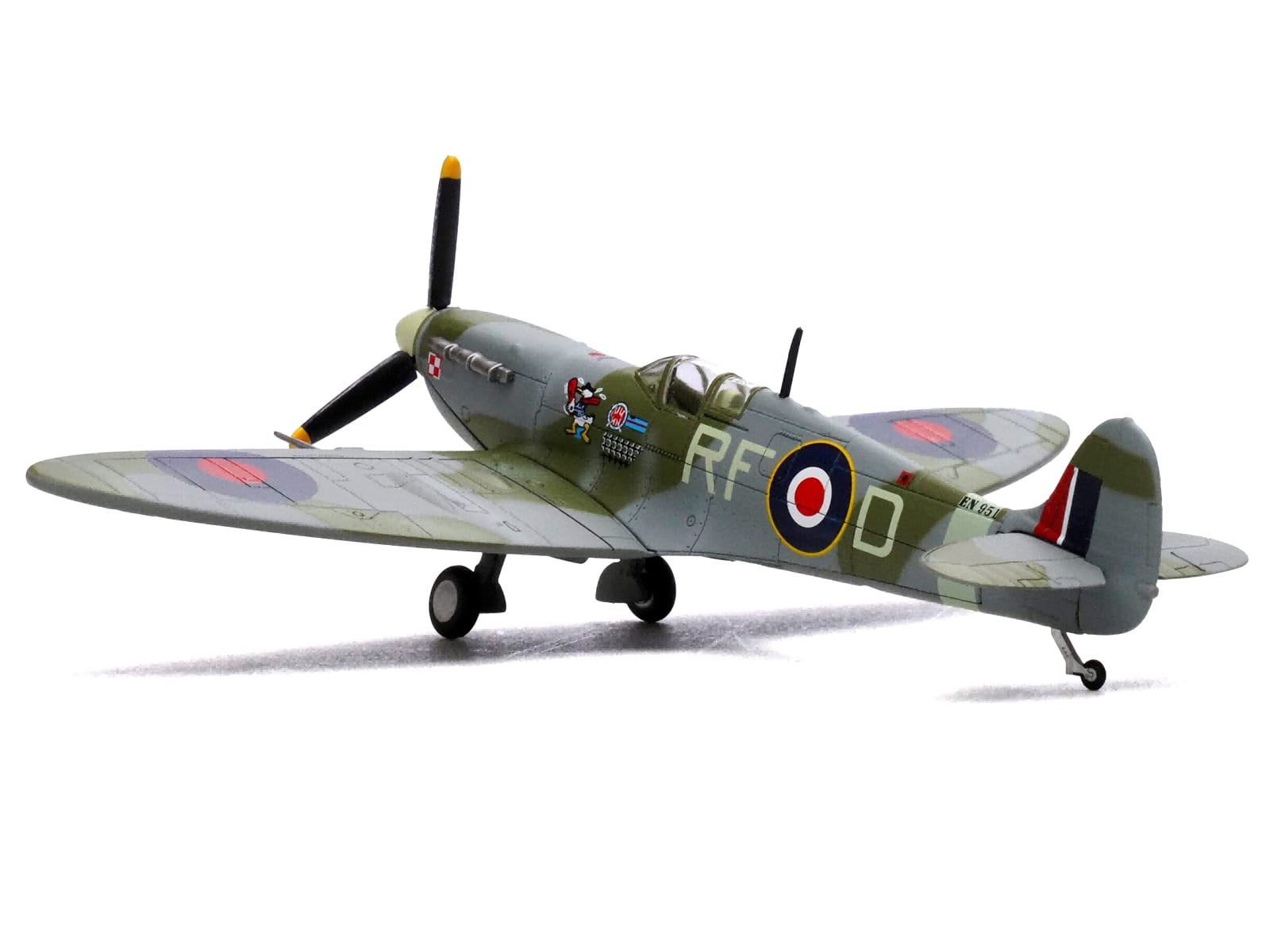 Supermarine Spitfire Mk Vb Fighter Aircraft "EN951 Ace Jan Zumbach No. 303 Polish Kosciuszko Squadron" (1943) Royal Air Force 1/72 Diecast Model by Legion - Image 3
