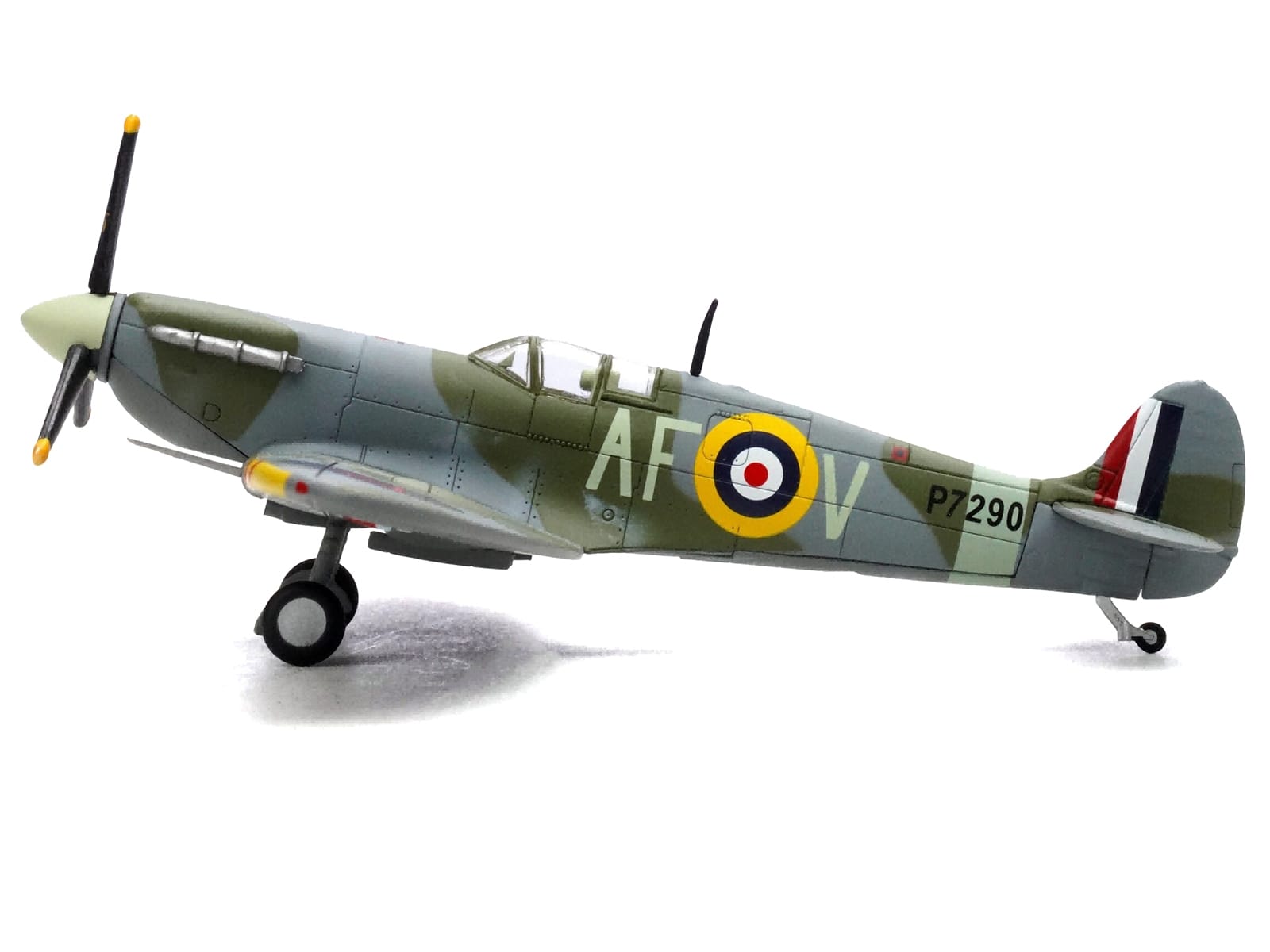 Supermarine Spitfire Mk IIa Fighter Aircraft "P7290 Air Fighting Development Unit RAF Duxford" (1942) Royal Air Force 1/72 Diecast Model by Legion - Image 2