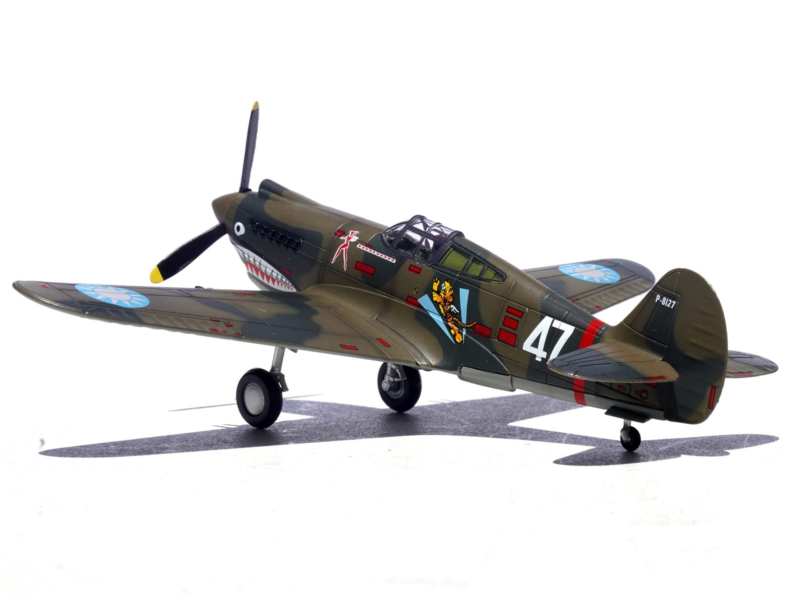 Curtiss P-40B/C Warhawk Fighter Aircraft "White 47 Robert T. Smith 3rd Squadron Hell's Angels Chinese Air Force Burma" (1942) 1st American Volunteer Group 1/72 Diecast Model Airplane by Legion - Image 3