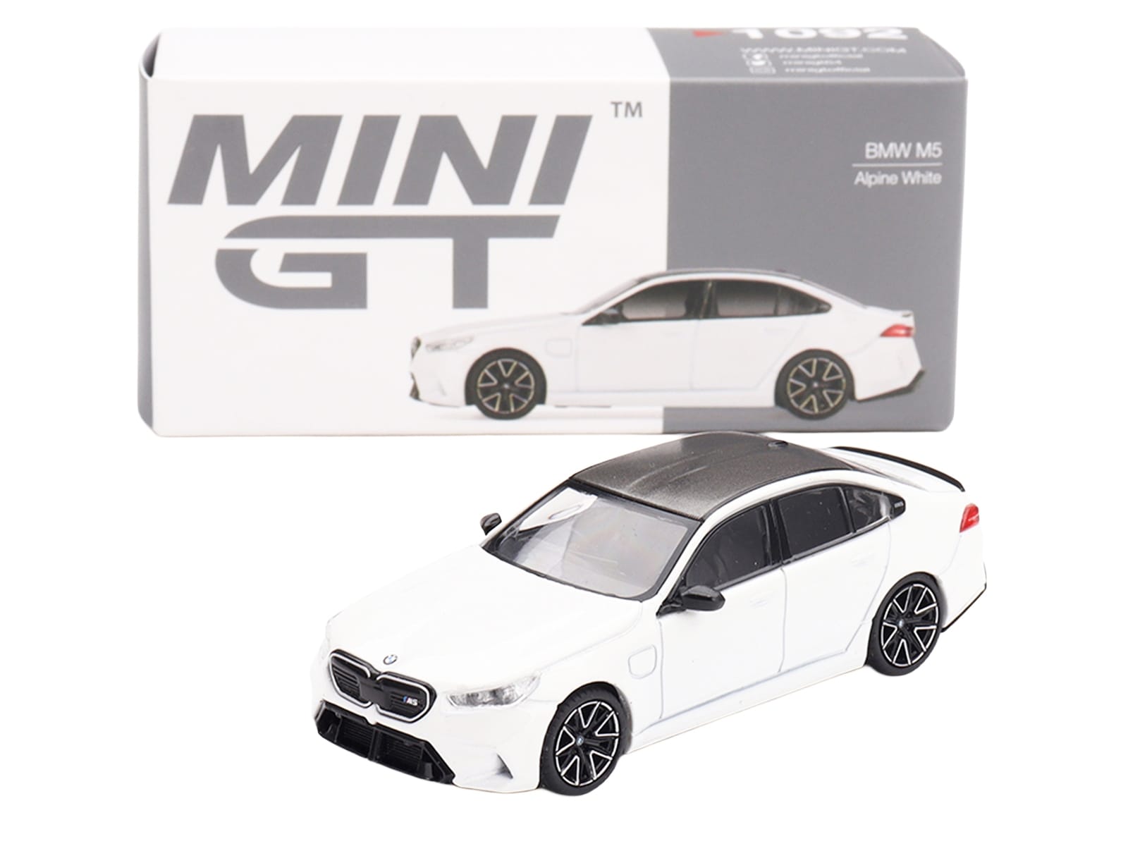 BMW M5 Alpine White with Carbon Top Limited Edition 1/64 Diecast Model Car by Mini GT - Image 4