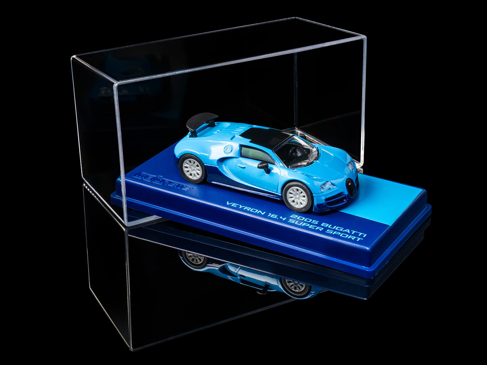 2005 Bugatti Veyron 16.4 Super Sport Blue "Collection" Series 1/64 Diecast Model Car by Majorette - Image 5