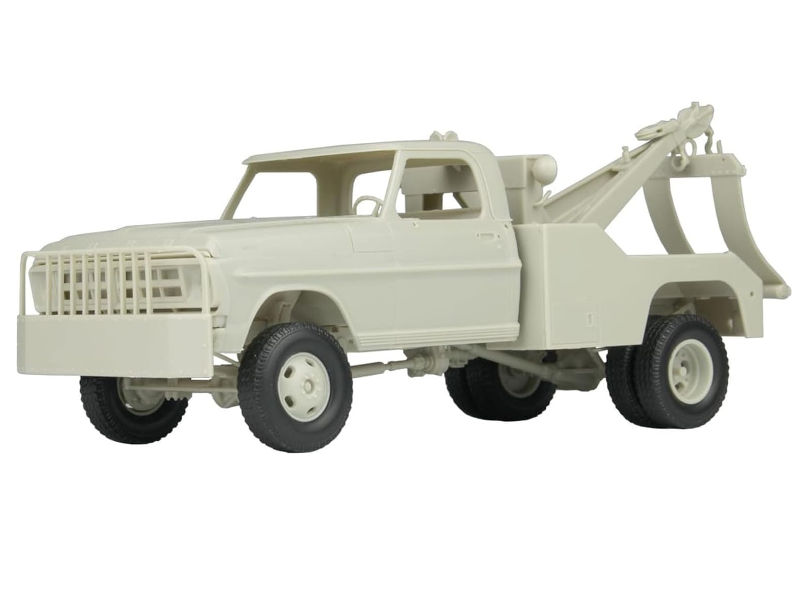 Skill 3 Model Kit 1972 Ford F-350 4x4 Tow Truck High Side Version 1/25 Scale Model by Moebius - Image 2