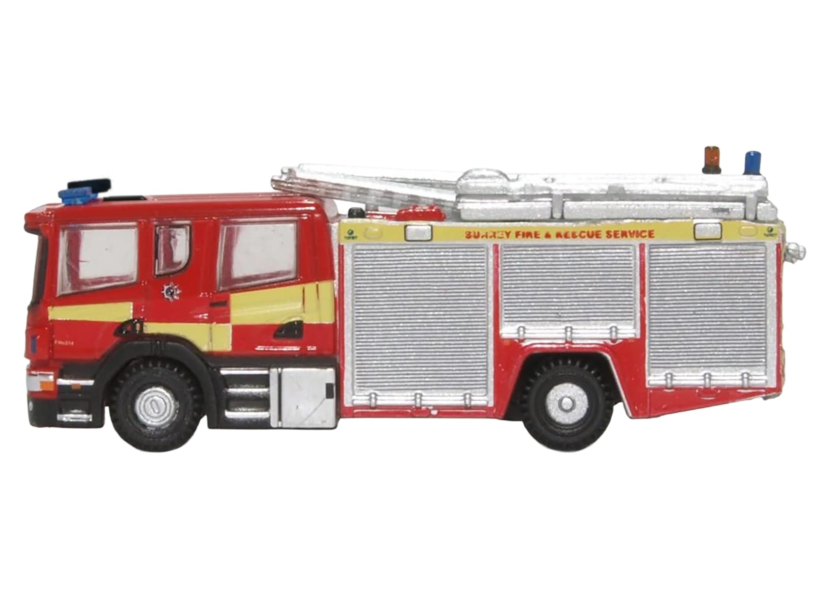 Scania Pump Ladder Fire Engine "Surrey Fire and Rescue" Red with Yellow Stripes 1/148 (N) Scale Diecast Model Car by Oxford Diecast - Image 2