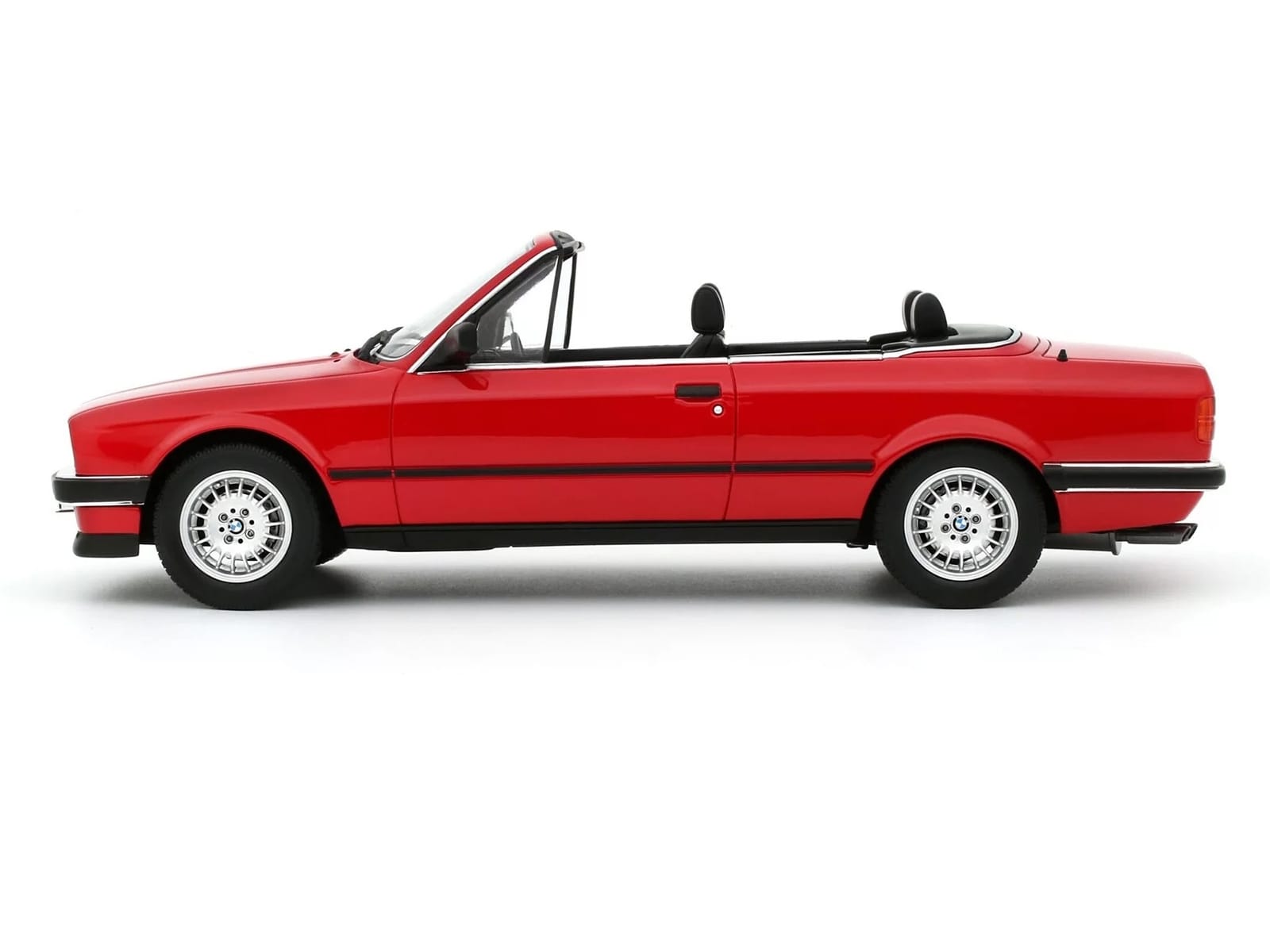 1986 BMW 325i Convertible Bright Red Limited Edition to 2000 pieces Worldwide 1/18 Model Car by Otto Mobile - Image 4