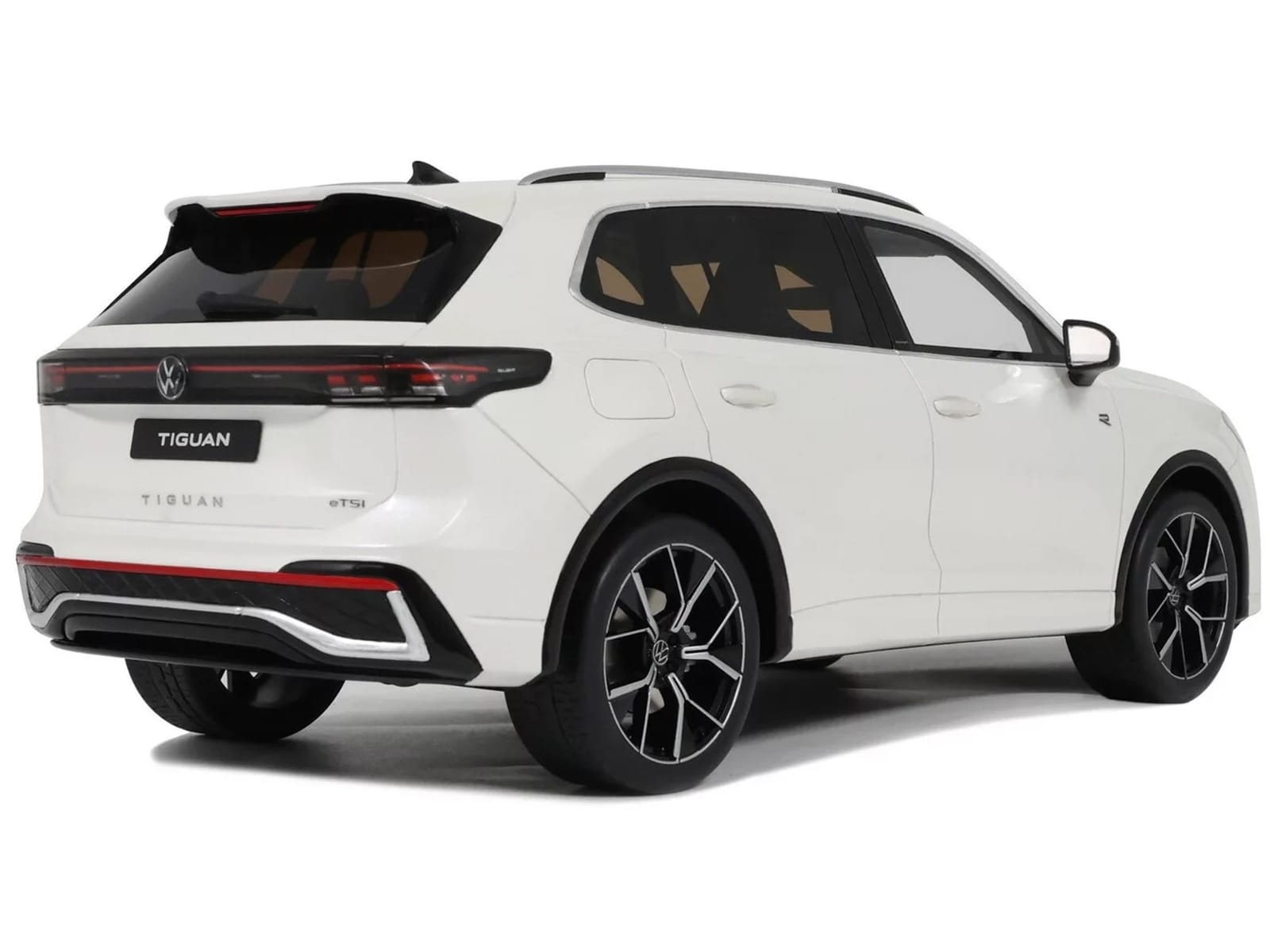2024 Volkswagen Tiguan E Tsi R-Line Oryx White Pearl Limited Edition to 999 pieces Worldwide 1/18 Model Car by Otto Mobile - Image 5