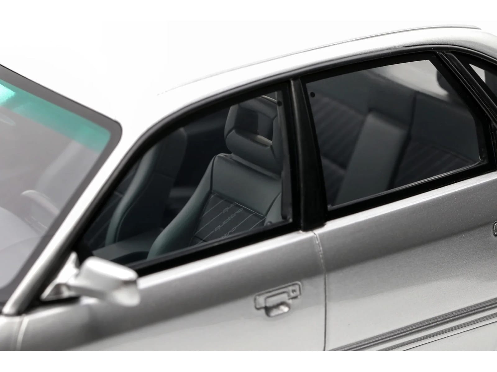 Audi S4 (C4) 4.2 V8 Crystal Silver Metallic Limited Edition to 2000 pieces Worldwide 1/18 Model Car by Otto Mobile - Image 3