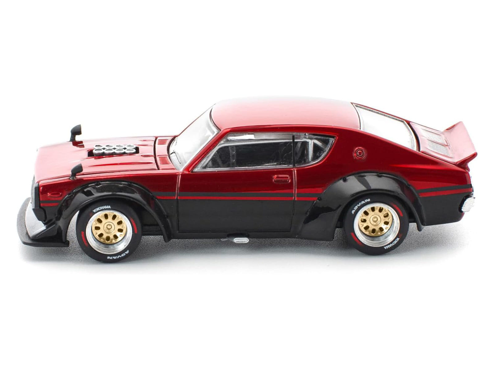 Skyline KPGC110 "Kenmeri" RHD (Right Hand Drive) Red Metallic and Black 1/64 Diecast Model Car by Pop Race - Image 3
