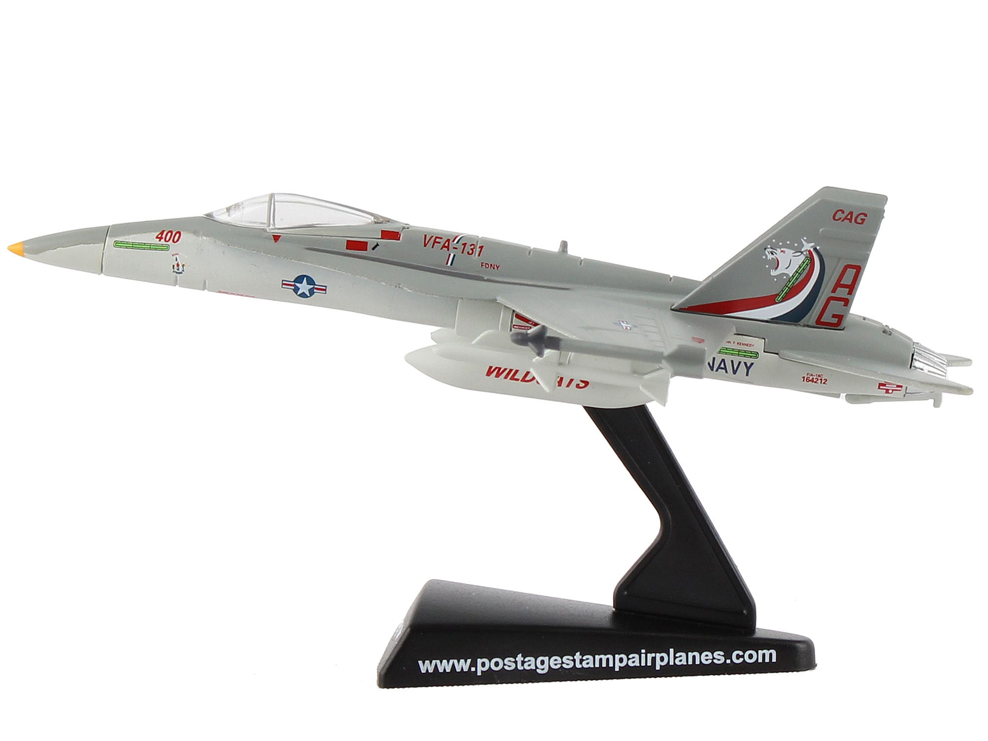 McDonnell Douglas F/A-18C Hornet Fighter Aircraft “VFA-131 Wildcats” United States Navy 1/150 Diecast Model Airplane by Postage Stamp