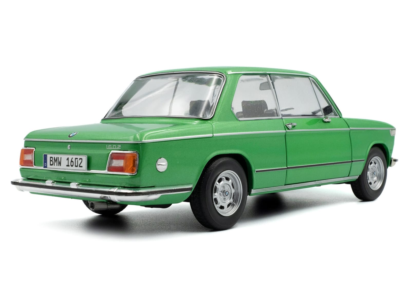 1971 BMW 1602 Taiga Green Metallic 1/18 Diecast Model Car by Solido - Image 4