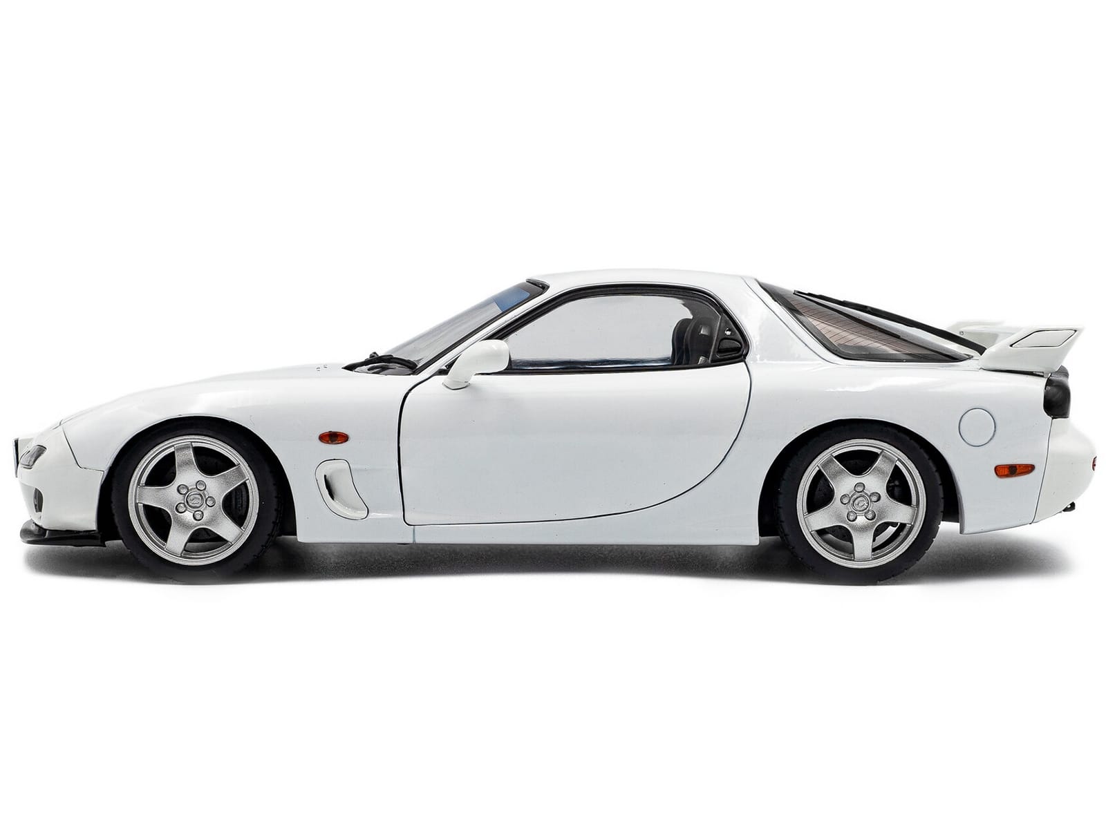 2001 Mazda RX7 Type RS (FD3S) RHD (Right Hand Drive) White 1/18 Diecast Model Car by Solido - Image 3