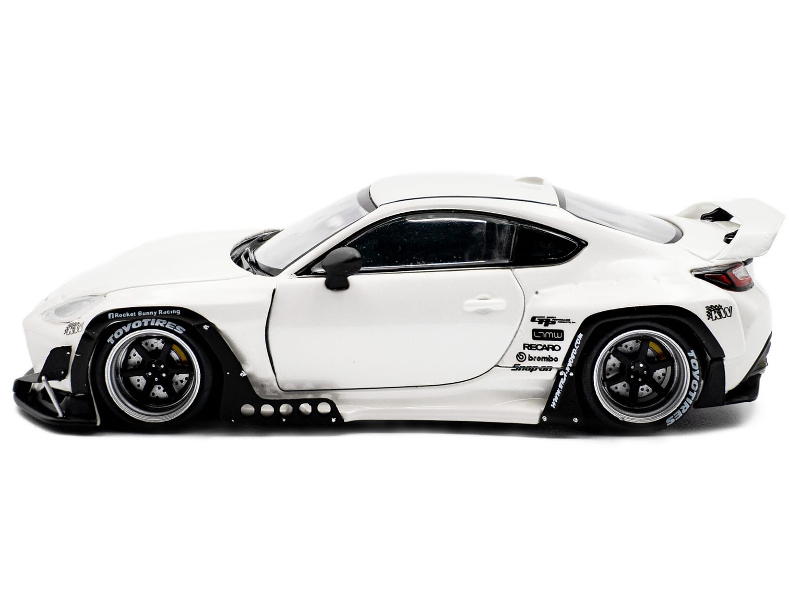 2022 Toyota Pandem GR86 White Metallic 1/43 Diecast Model Car by Solido - Image 2