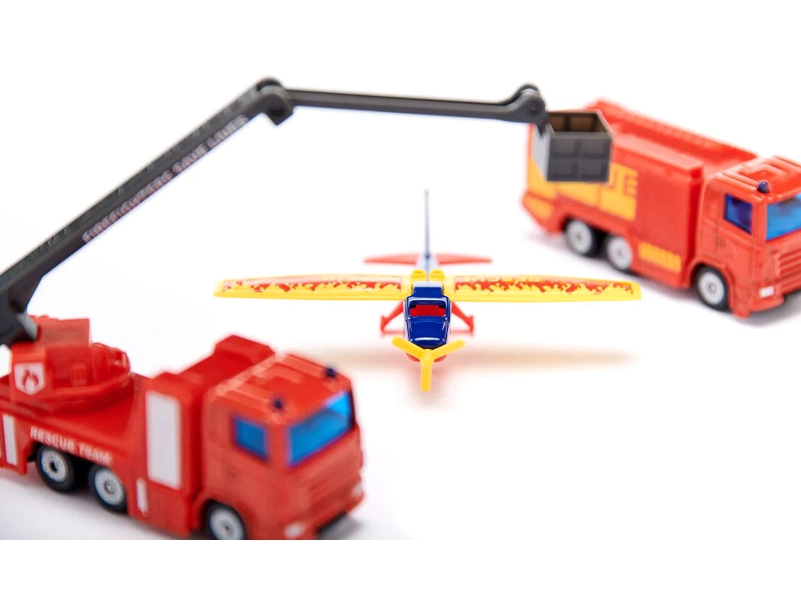 Fire Brigade 11 piece Set Diecast Models by Siku - Image 3