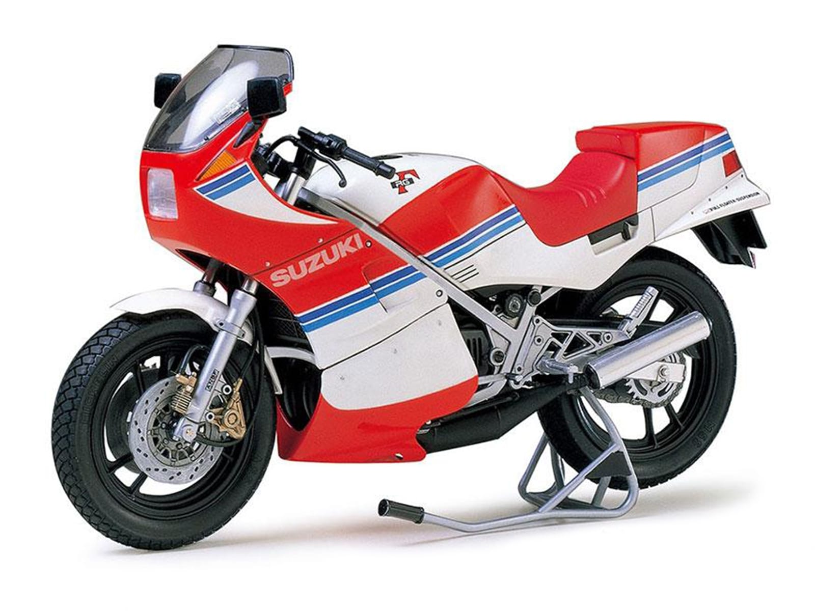 Model Kit Honda CX500 Turbo Motorcycle 1/12 Scale Model by Tamiya - Image 2