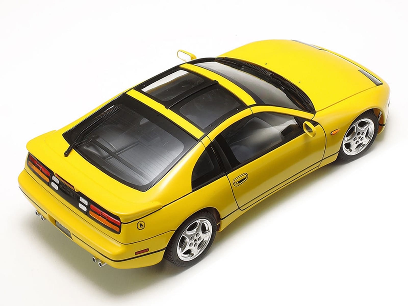 Model Kit Nissan Fairlady 300ZX Turbo 1/24 Scale Model by Tamiya - Image 4