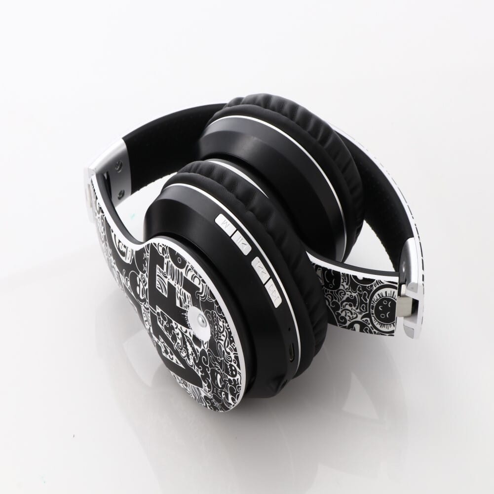 BT Headset Graffiti Pattern Head-mounted Wireless Bluetooth Headphone Universal for PC and Phone Plug-in Card Foldable Black and silver - Image 3