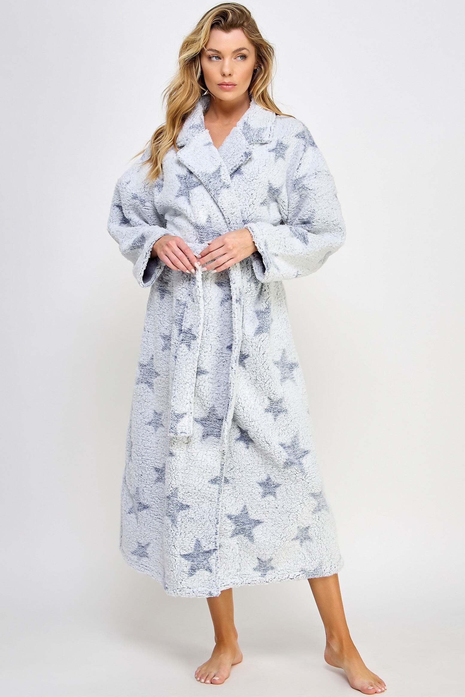 2485 Star Robe