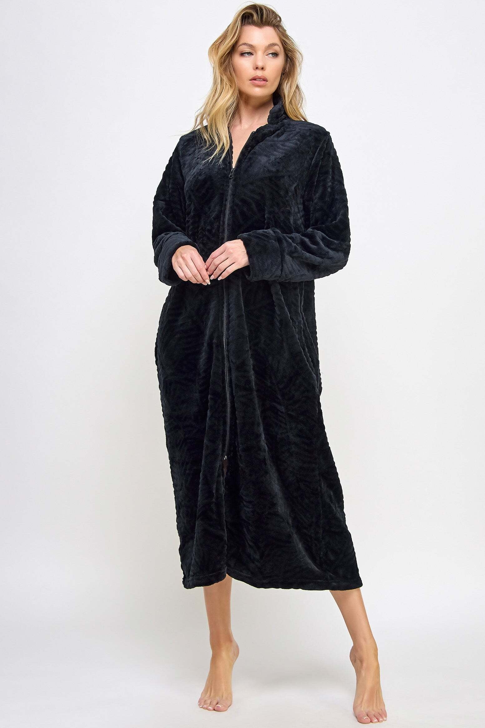 2489 Sabrina Robe
