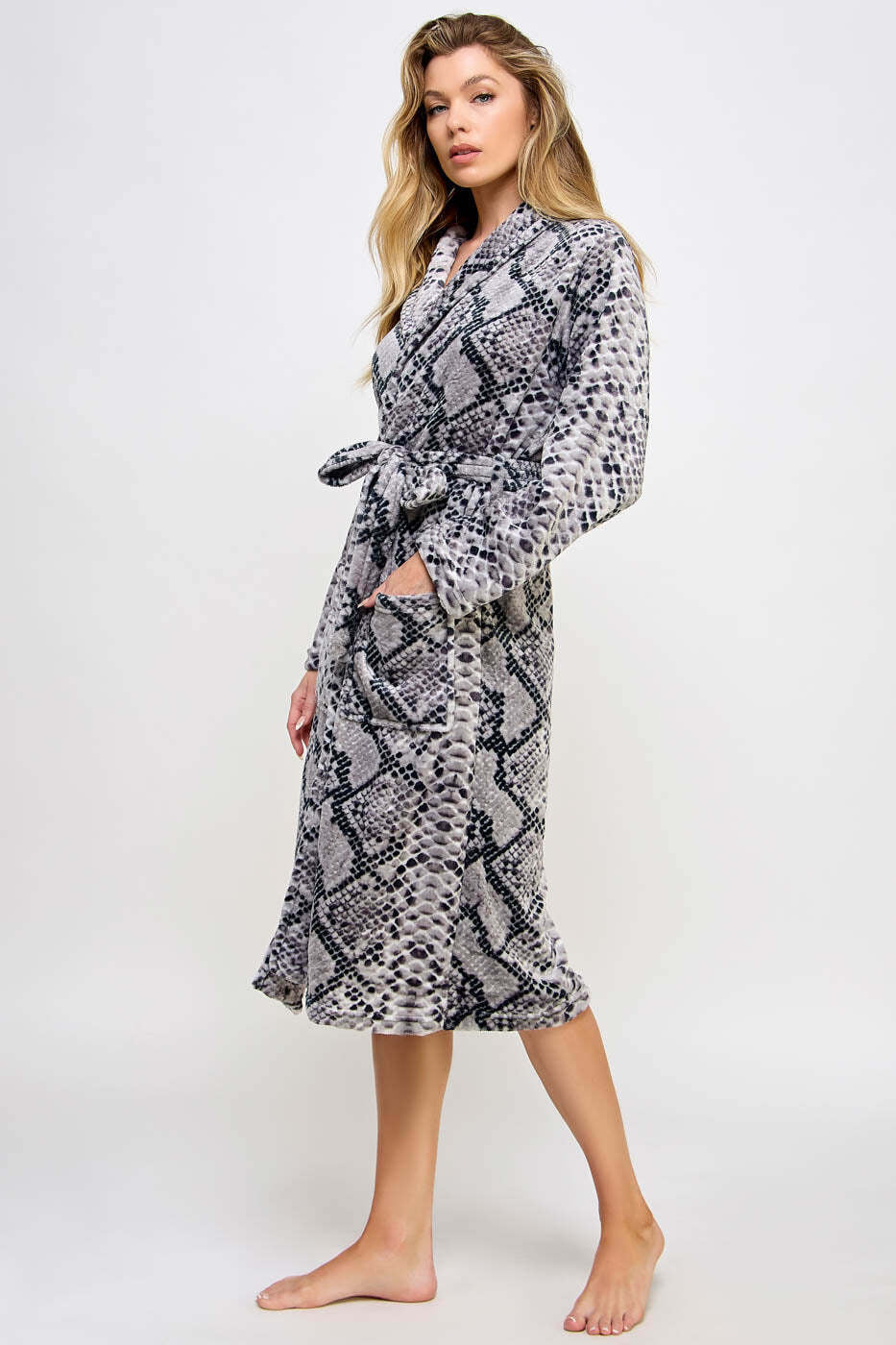 2491 Payton Robe - Image 2