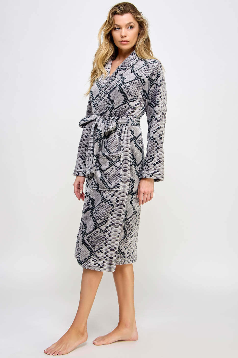 2491 Payton Robe - Image 4
