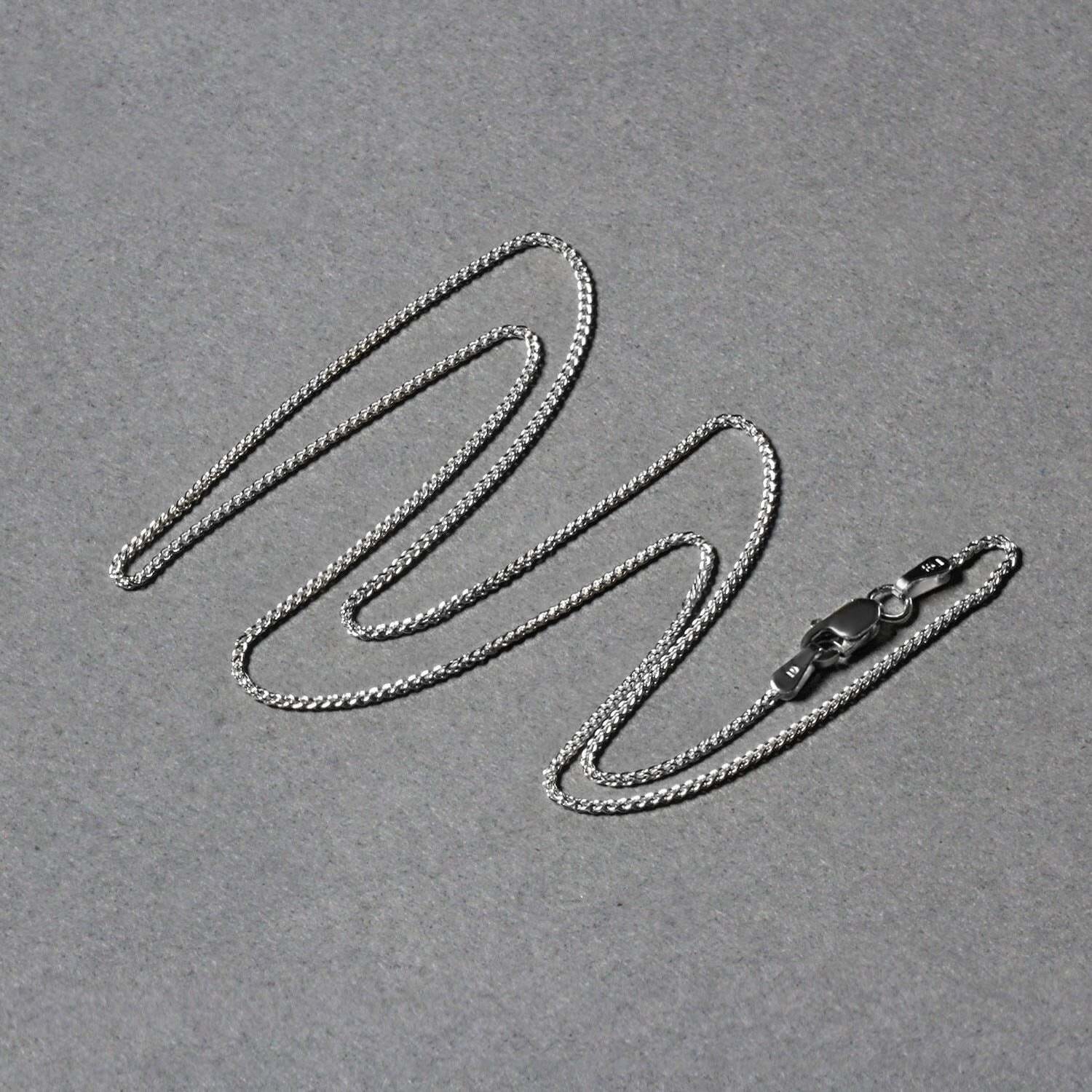 14k White Gold Round Wheat Chain (1.00 mm) - Image 2