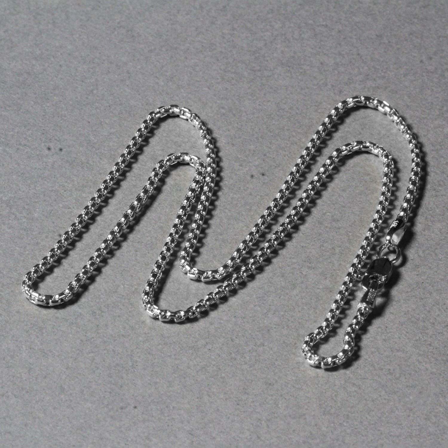 14k White Gold Round Box Chain (1.8 mm) - Image 2