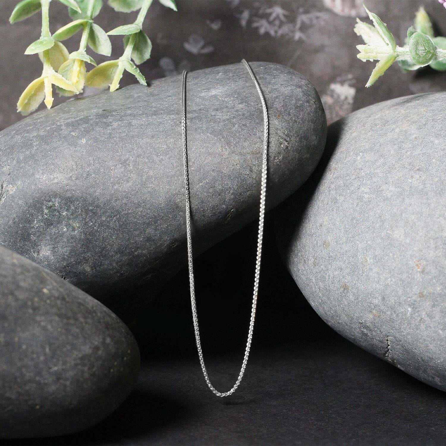 14k White Gold Diamond Cut Round Wheat Chain (0.60 mm) - Image 2