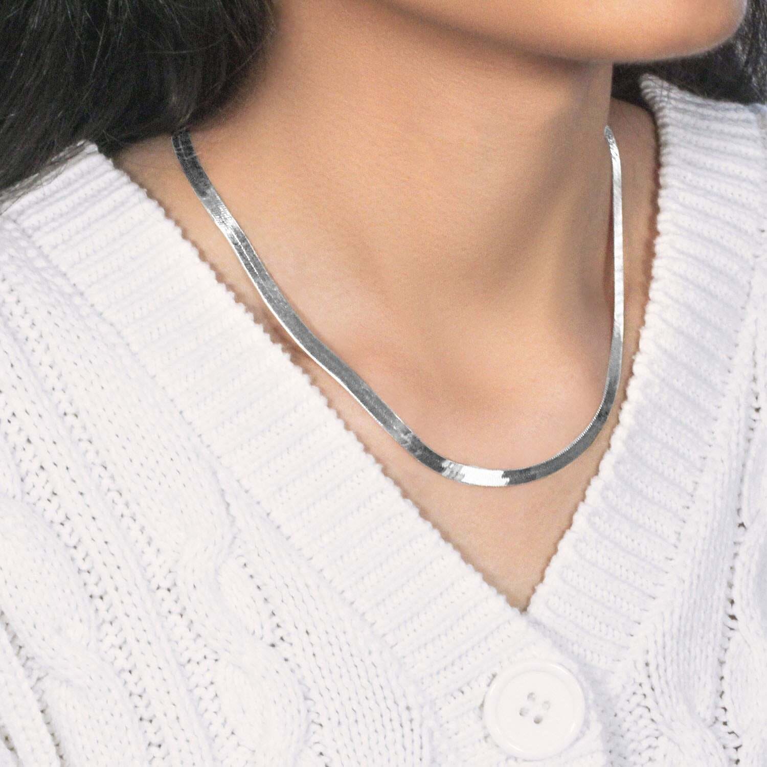 14k White Gold Super Flex Herringbone Chain (4.60 mm) - Image 5