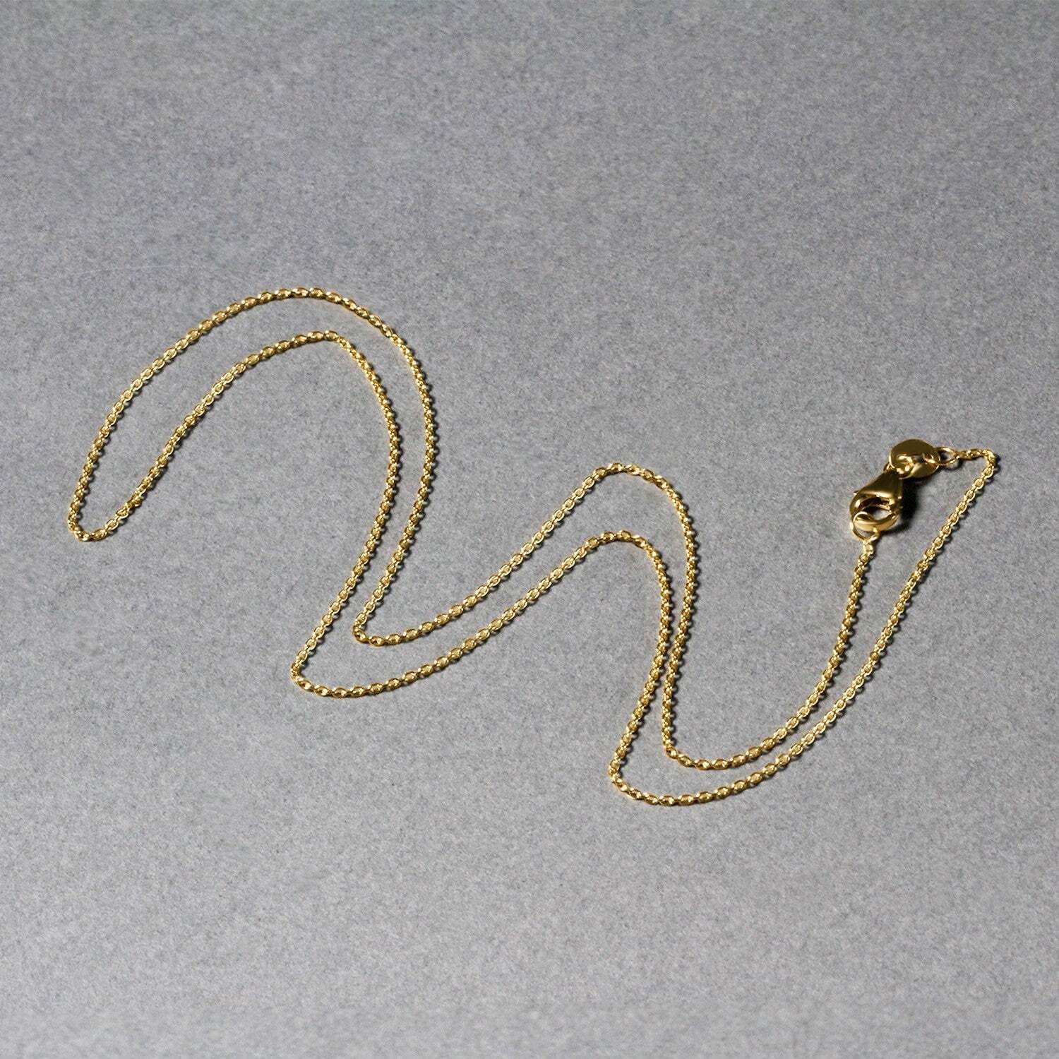 18k Yellow Gold Round Cable Link Chain (0.97 mm) - Image 4