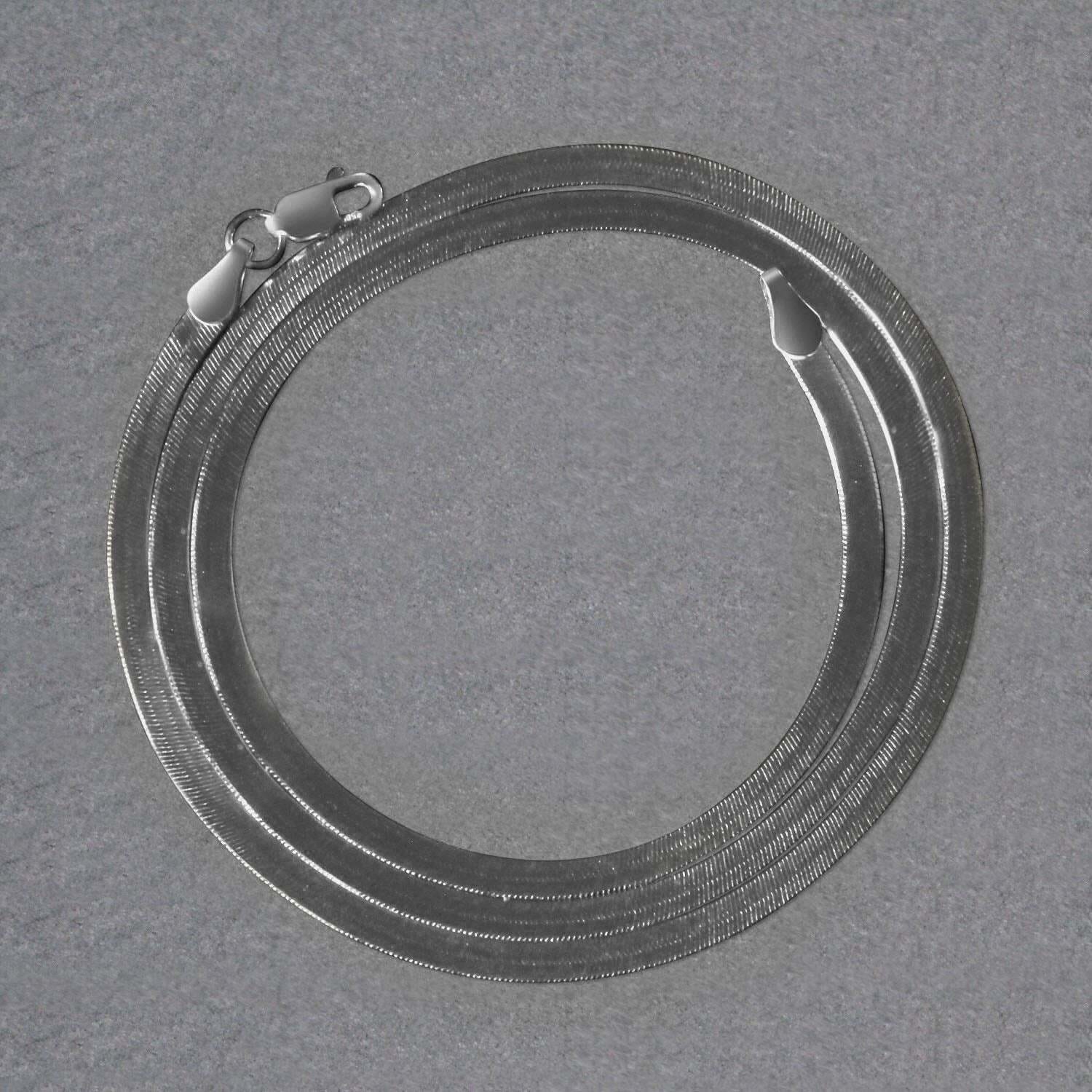 14k White Gold Super Flex Herringbone Chain (2.80 mm) - Image 5