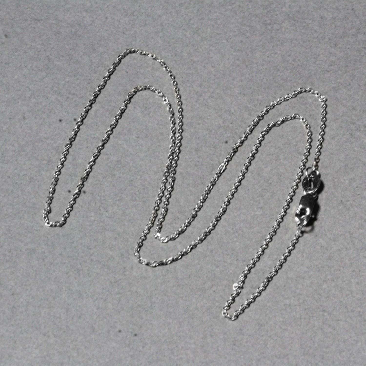 18k White Gold Diamond Cut Cable Link Chain (0.80 mm) - Image 4